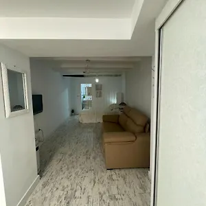 Precioso Zona Castillo Apartamento